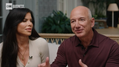 Lauren Sanchez (left) and Jeff Bezos (right)